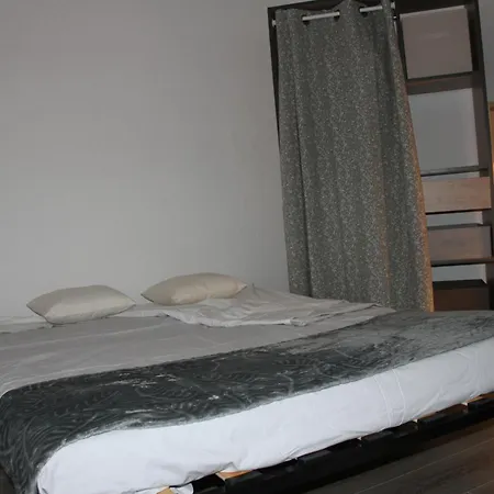 Proche Des Thermes Apartamento *